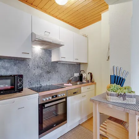 Apartament In Near Lifts