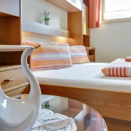 Lively Flat Near A Ski Resort In Fiss Apartment Fiss
